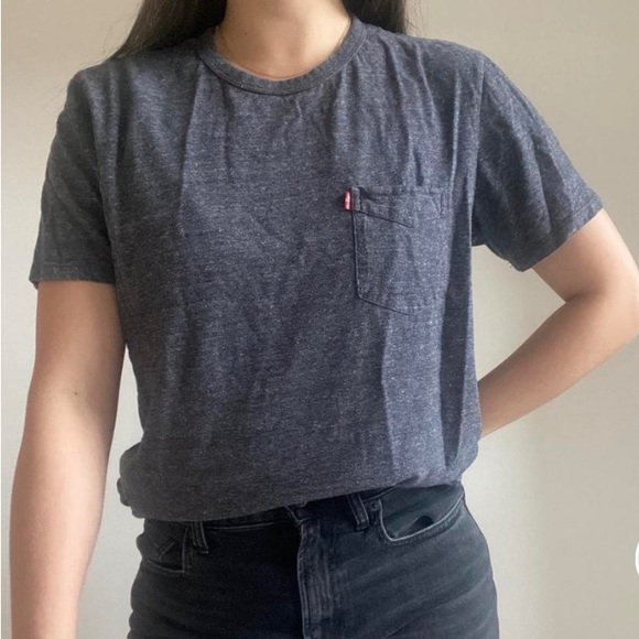 Levi’s pocket tshirt short sleeve - Picture 1 of 3